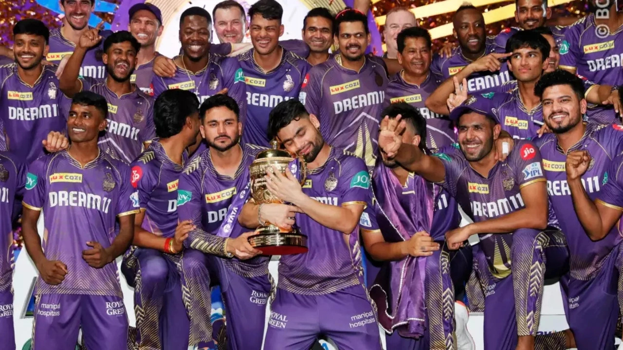 IPL 2025:  KKR के पांच कैप्ड और एक अनकैप्ड खिलाड़ी के बारे में यहां जाने जिन्हें टीम रिटेन करना चाहेगी