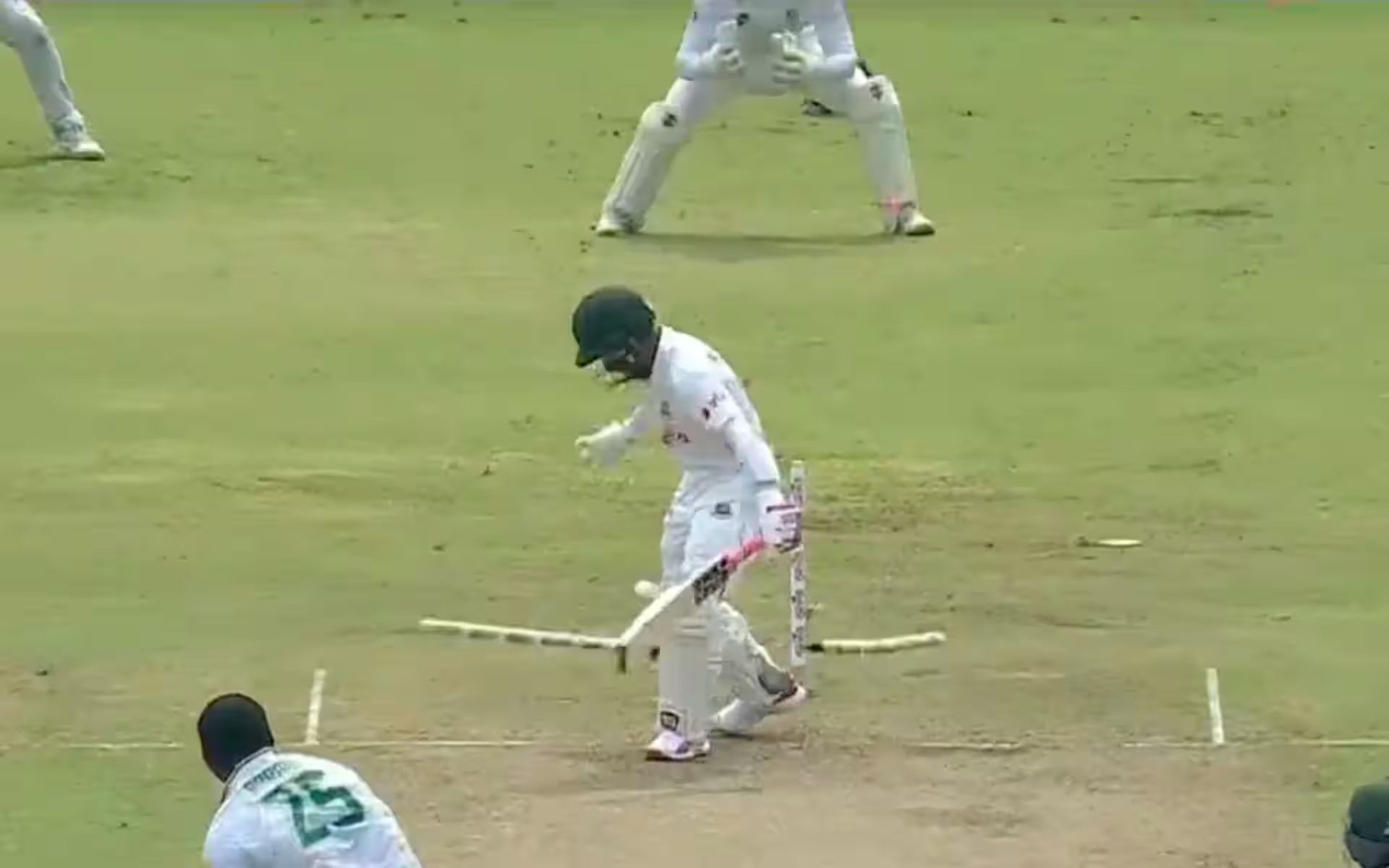 कगिसो रबाडा ने बेहतरीन गेंद पर मुशफिकुर रहीम को बोल्ड किया