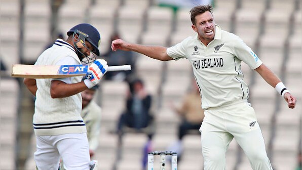 रोहित शर्मा के, टिम साउदी की शानदार इनस्विंगर ने स्टंप उखाड़ दिए, वीडियो वायरल हुई