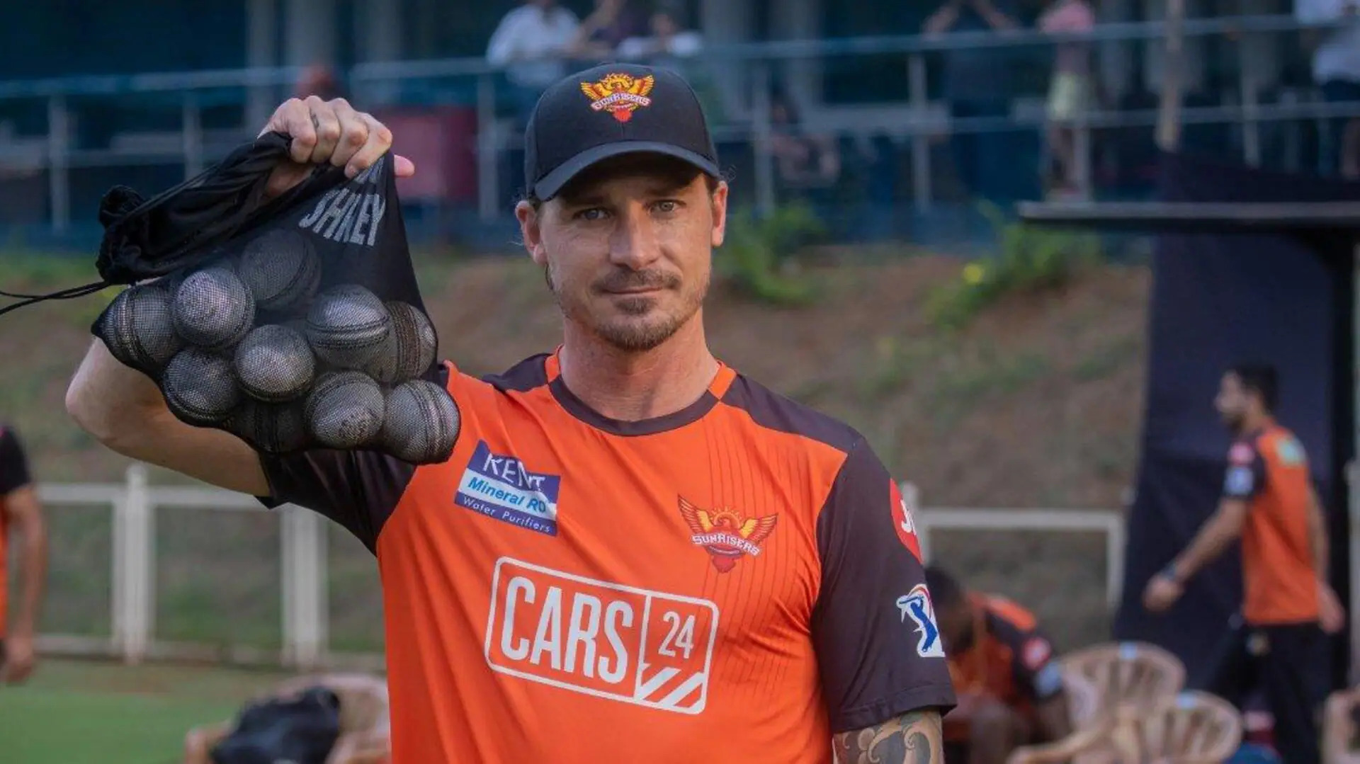 डेल स्टेन ने IPL 2025 से पहले SRH का साथ छोड़ दिया, किसी और फ्रेंचाइजी के साथ नजर आएंगे 