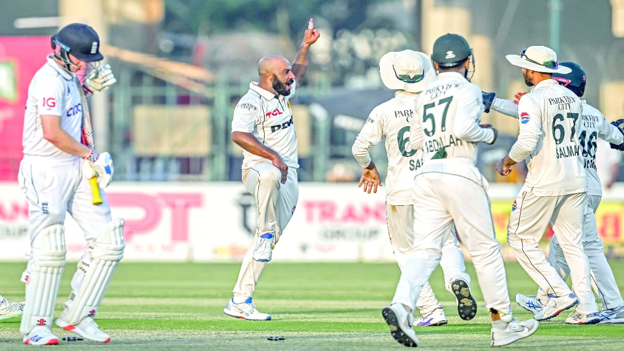 पाकिस्तान ने इंग्लैंड को दूसरे टेस्ट में हराया, 1338 दिन बाद टेस्ट मैच जीता 