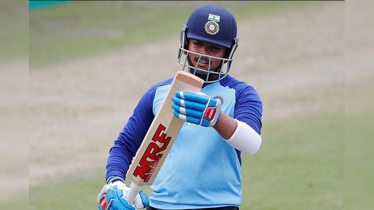 पृथ्वी शॉ मुंबई की रणजी टीम से बाहर हुए, खराब फिटनेस की वजह से ये सजा मिली 