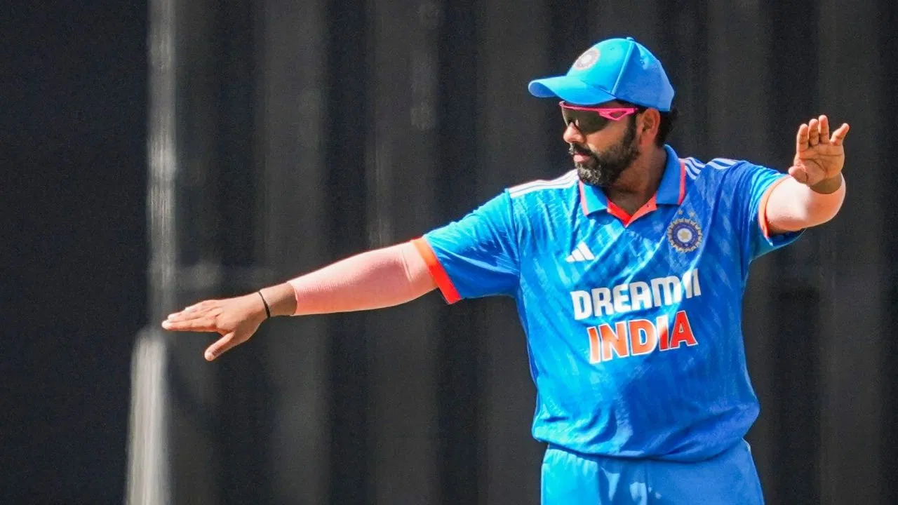 वायरल वीडियो: “वर्ल्ड कप 2027 में किसे कप्तान चाहते हैं?” - रोहित शर्मा के नाम के नारे फैंस ने जोर-जोर से लगाए