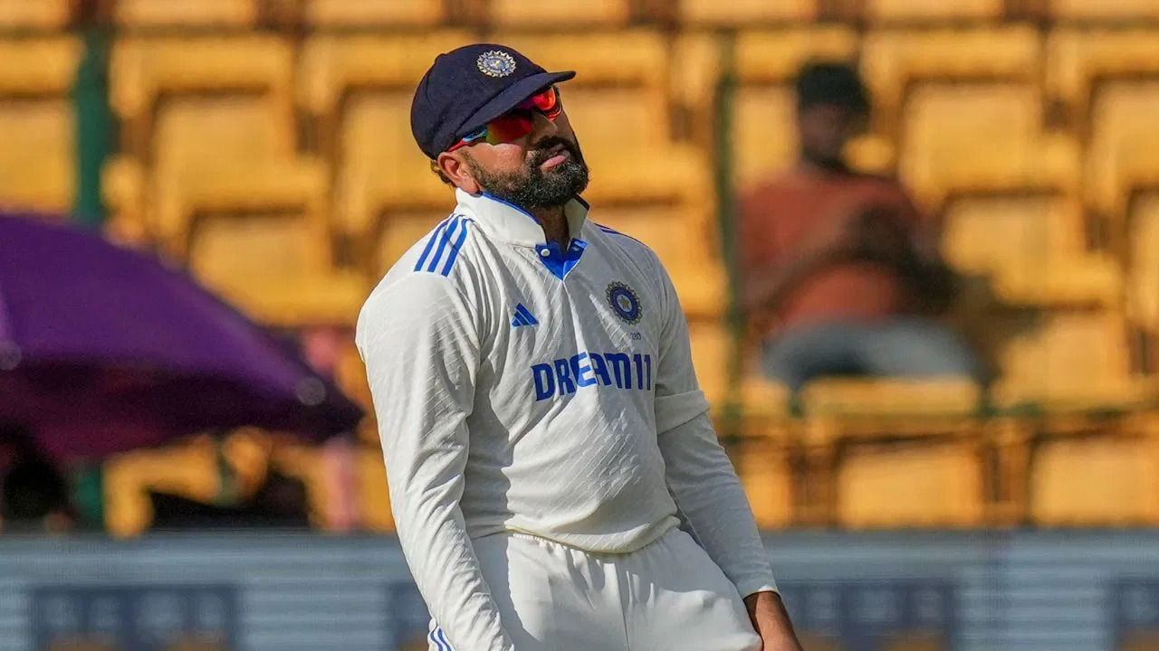 जब हर्ष भोगले ने कप्तान रोहित के मजे लिए - “यहां कोई तलवार नहीं चलेगा”