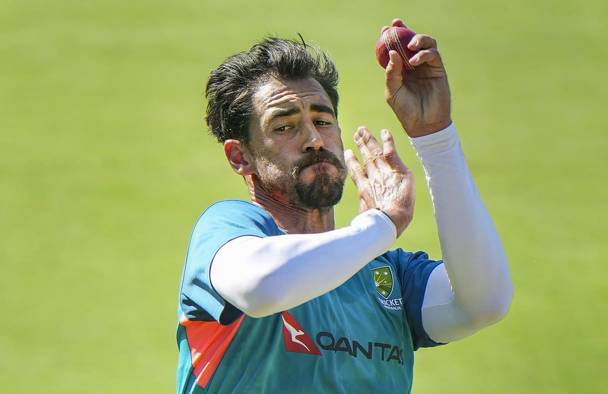 मिचेल स्टार्क की बीजीटी से पहले खास गेंद से अभ्यास करते हुए तस्वीर वायरल हुई 