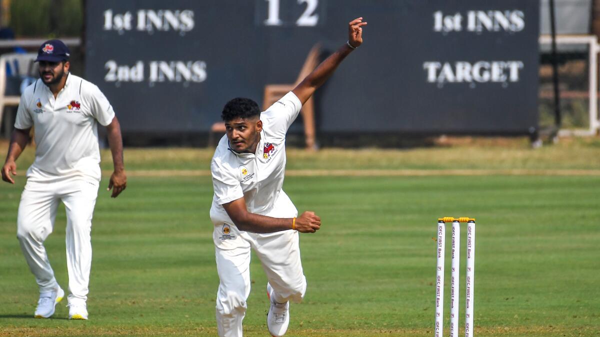 तुषार देशपांडे को रणजी ट्राॅफी के दूसरे फेस में मुंबई के लिए खेलते हुए देखा जा सकता है