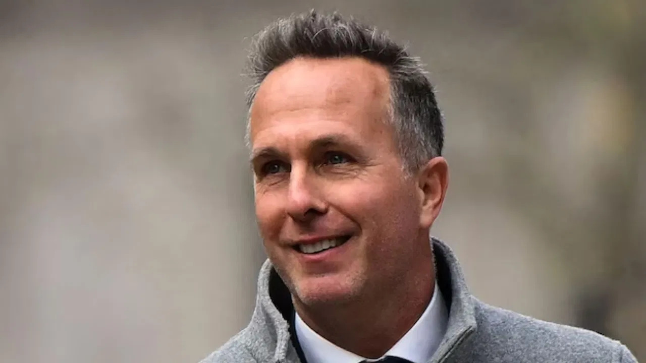 माइकल वॉन ने एशेज में मैथ्यू हेडन को आउट करने पर अब जाकर मांगी हास्यास्पद माफी, पूरा मामला जानें 