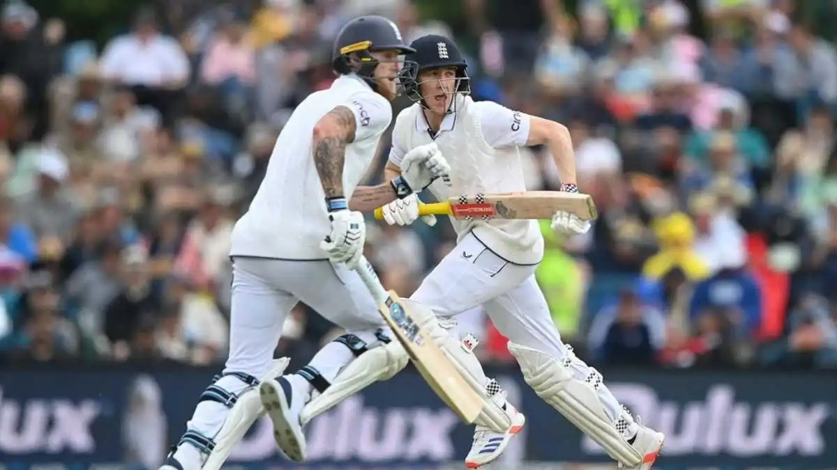 NZ vs ENG, 3rd Test: Day 2: इंग्लैंड पहली पारी में 143 रनों पर सिमटी, न्यूजीलैंड ने 340 रनों की बढ़त बनाई