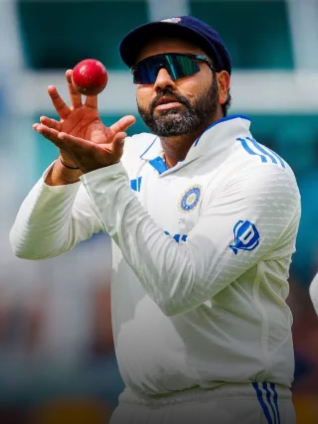 टेस्ट क्रिकेट में भारत का स्कोर गैटिंग फॉलोऑन के बाद दर्ज किया गया।