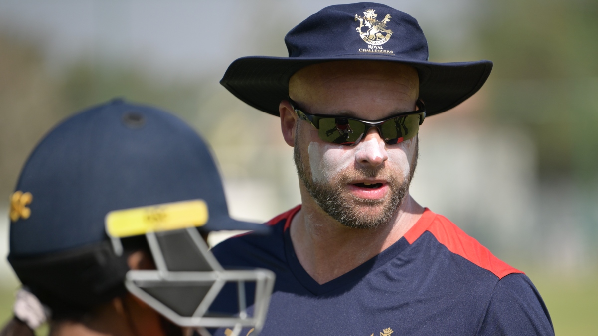 WPL auction 2025: आरसीबी के हेड कोच ने महिला प्रीमियर लीग के ऑक्शन से पहले रणनीति को लेकर खुलासा किया 