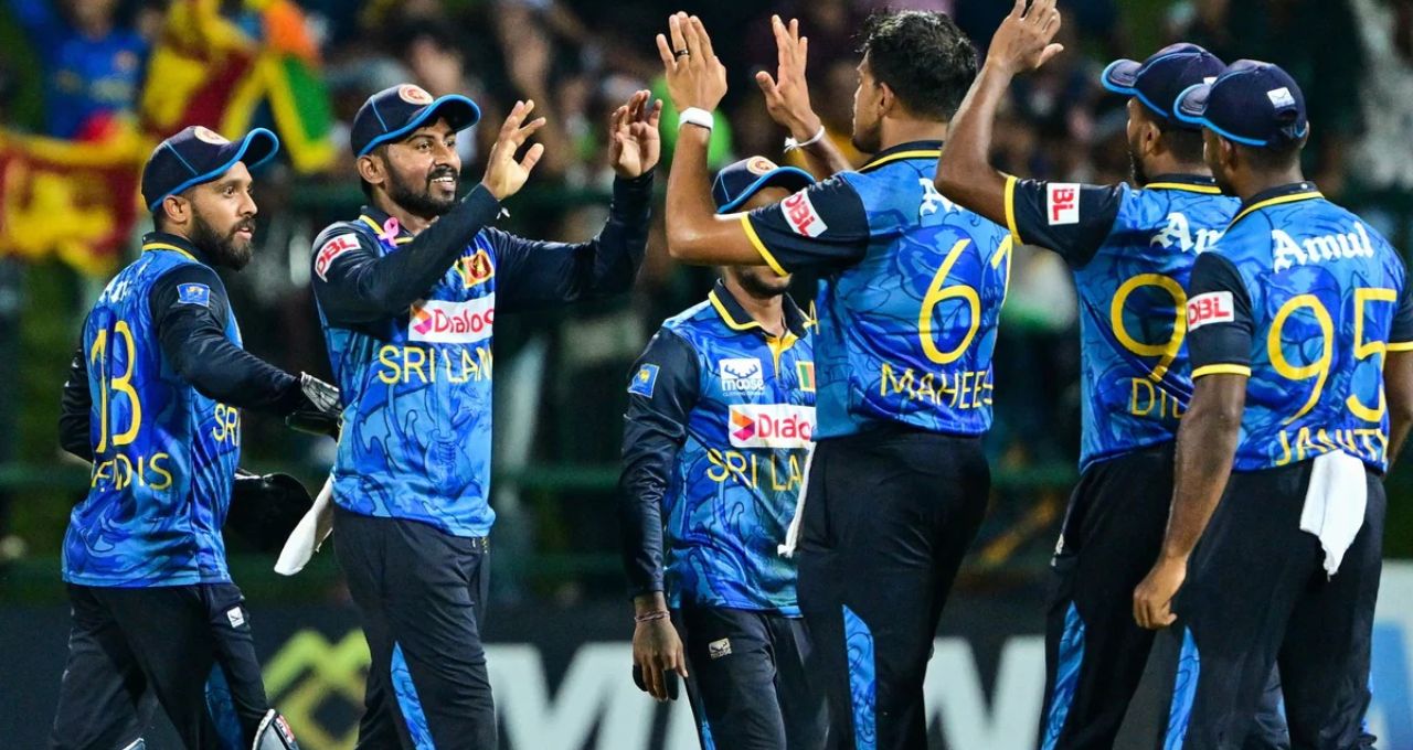 श्रीलंकाई गेंदबाजों ने बल्लेबाजों के बेहतरीन प्रदर्शन के बाद ऑकलैंड में  दिखाया दम, तीसरे वनडे में न्यूजीलैंड को करारी शिकस्त दी