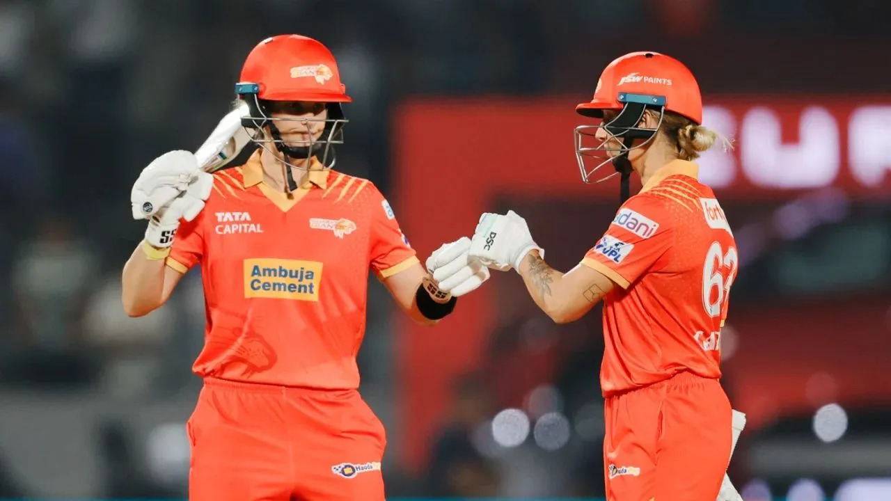 WPL 2025: मुंबई इंडियंस ने शानदार गेंदबाजी के चलते गुजरात को सिर्फ 120 रनों पर रोका