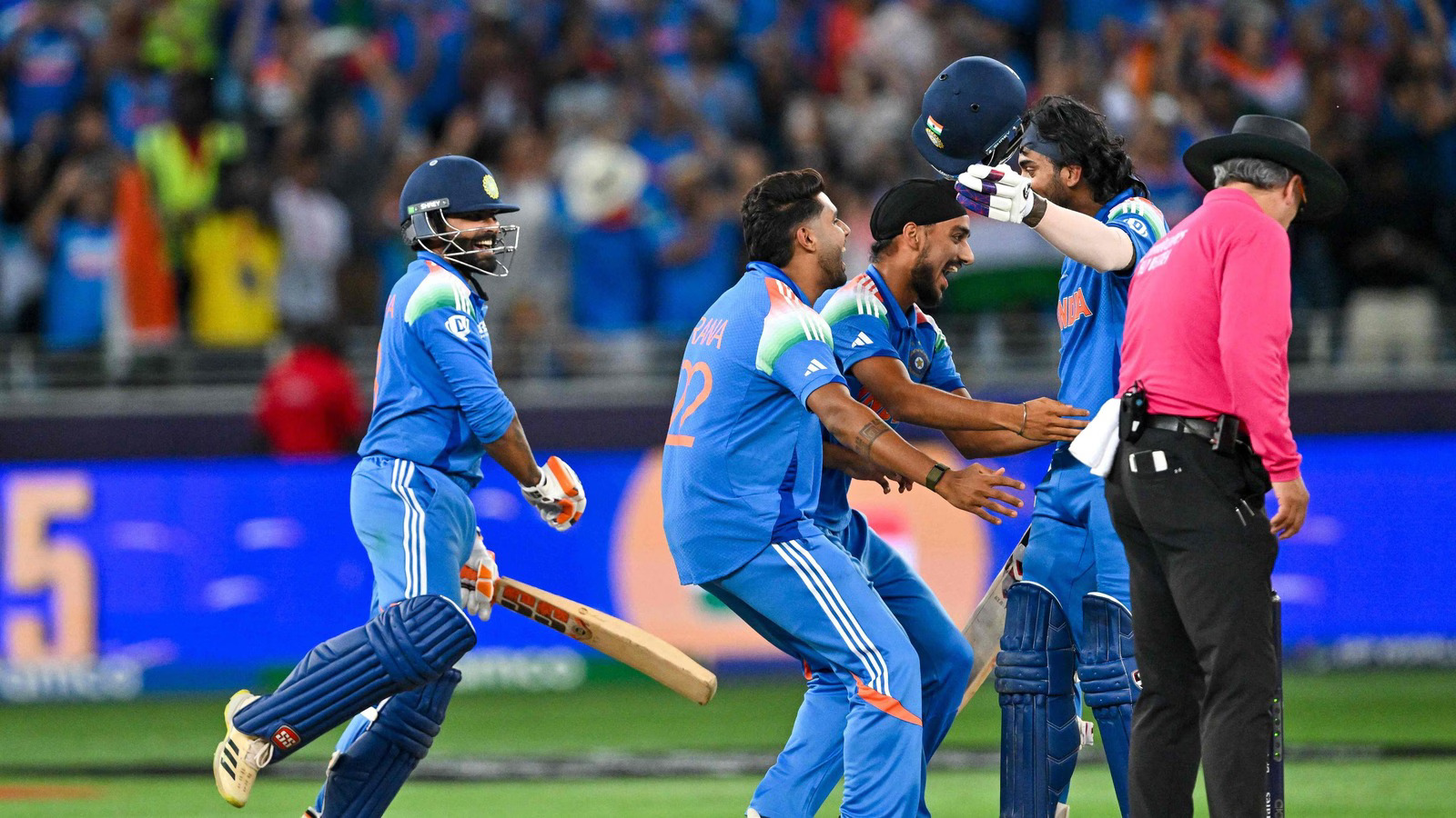 CT 2025: भारत तीसरी बार चैंपियन बना, न्यूजीलैंड को चैंपियंस ट्राॅफी के फाइनल में  4 विकेट से हराया