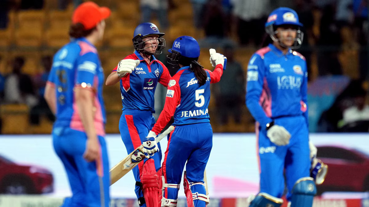 दिल्ली कैपिटल्स ने एकतरफा मुकाबले में मुंबई इंडियंस को 9 विकेट से हराया, पाॅइंट टेबल में टाॅप पर पहुंची