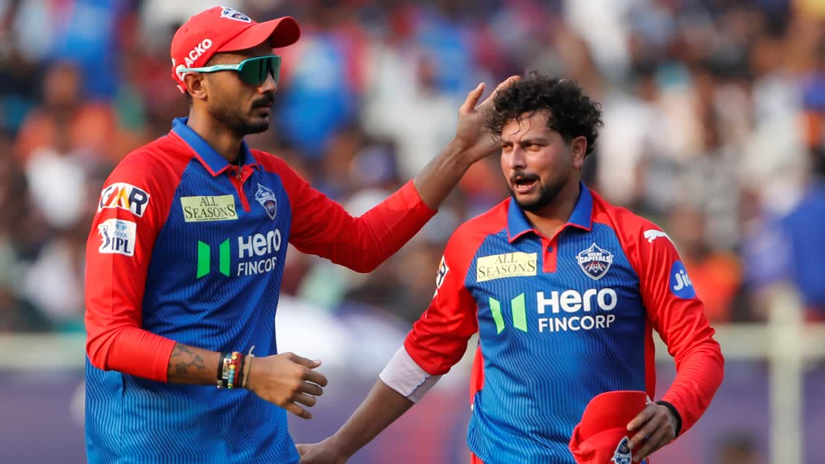 IPL 2025: अक्षर पटेल ने रन लुटाए, विपराज और कुलदीप की फिरकी में फंसी आरसीबी