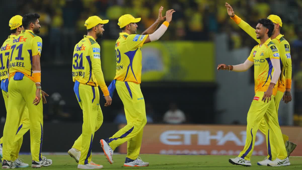 IPL 2025: सीएसके बनाम डीसी मैच के दौरान खिलाड़ी ये खास उपलब्धि अपने नाम कर सकते हैं