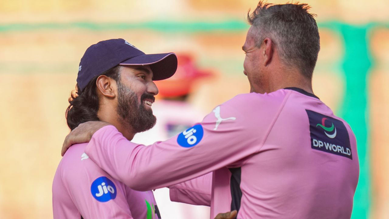 केविन पीटरसन ने बेहतरीन उपलब्धि को हासिल करने के बाद केएल राहुल को खास तोहफा दिया 