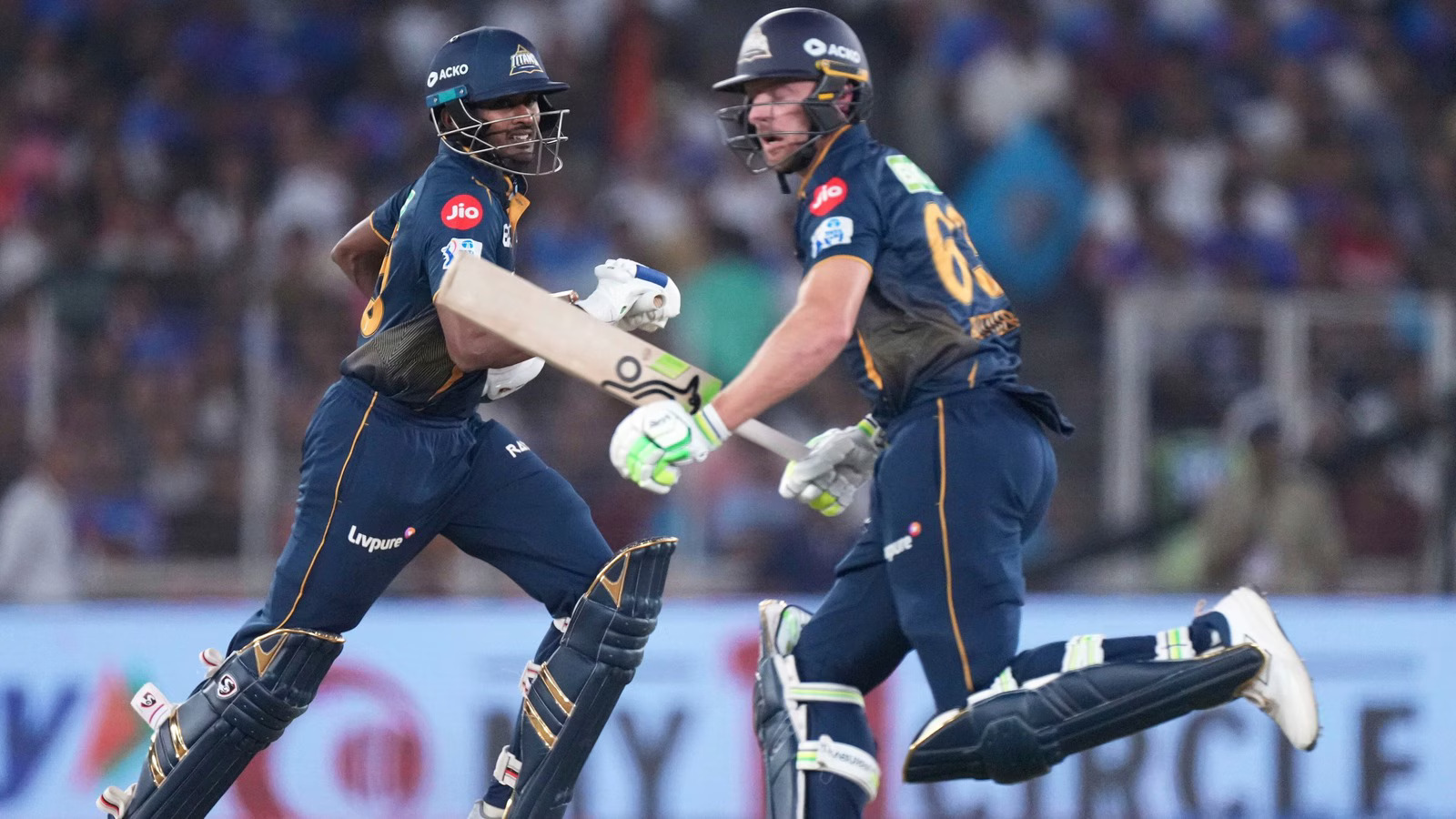 IPL 2025: RCB की चिन्नास्वामी में शर्मनाक हार, 8 विकेट से गुजरात टाइटंस ने मैच जीता 