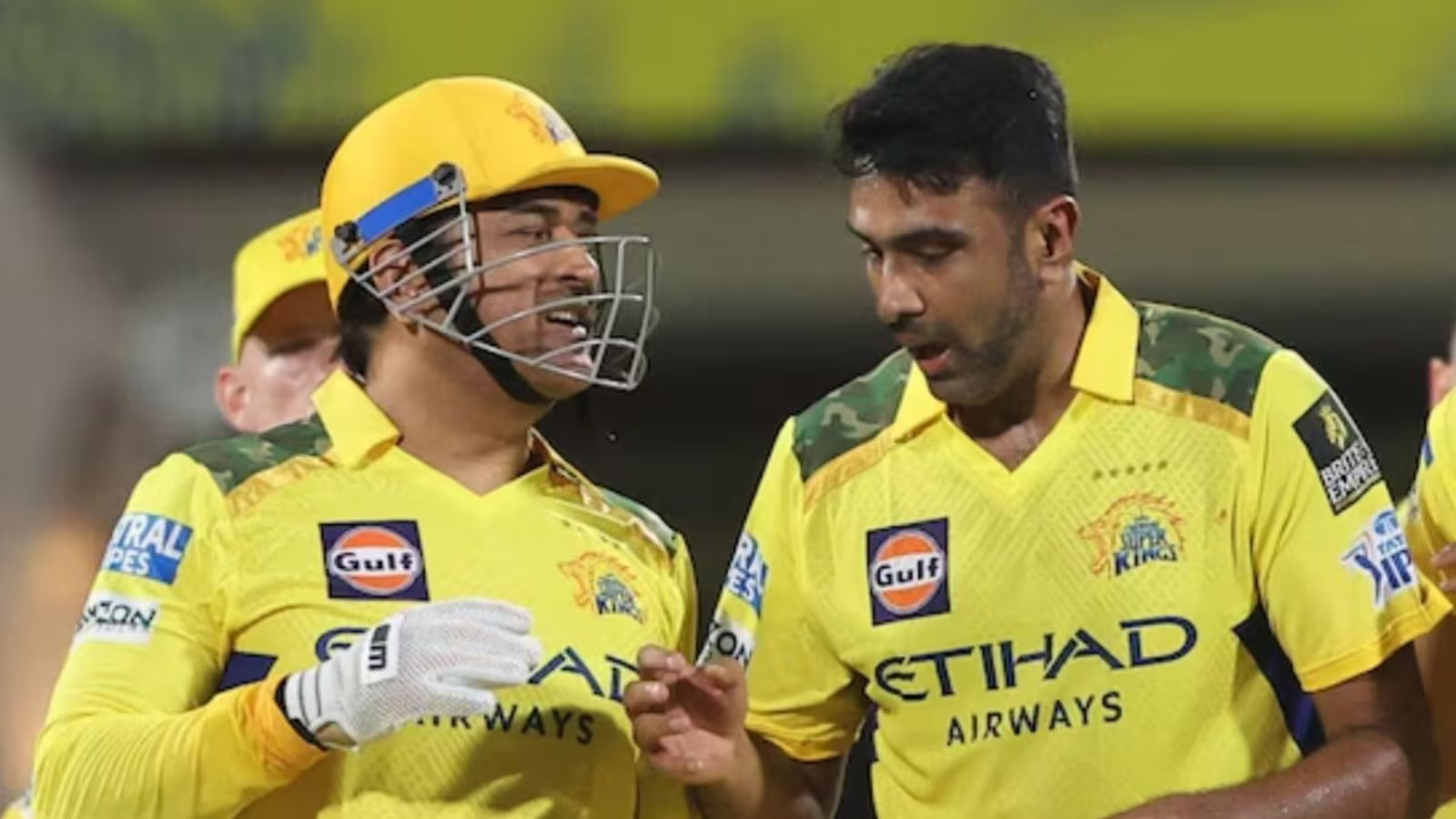 जैसे ही एमएस धोनी का नाम आया रवि अश्विन ने पैनलिस्ट को चुप कराया, यहां पूरा मामला क्या है जाने 