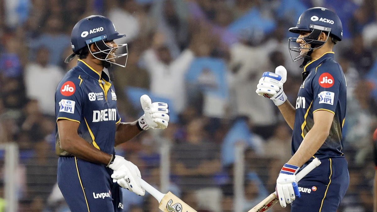 IPL 2025: शुभमन गिल और साई सुदर्शन का बल्ला लखनऊ में जमकर बोला, LSG को मैच जीतने के लिए बड़ा स्कोर चेज करना होगा 