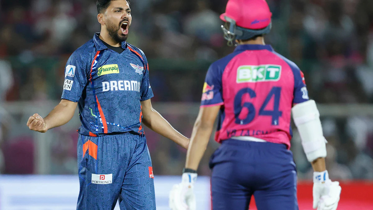 IPL 2025: आवेश खान लखनऊ की जीत में चमके, आखिरी ओवर में 9 रन डिफेंड करके हीरो बने