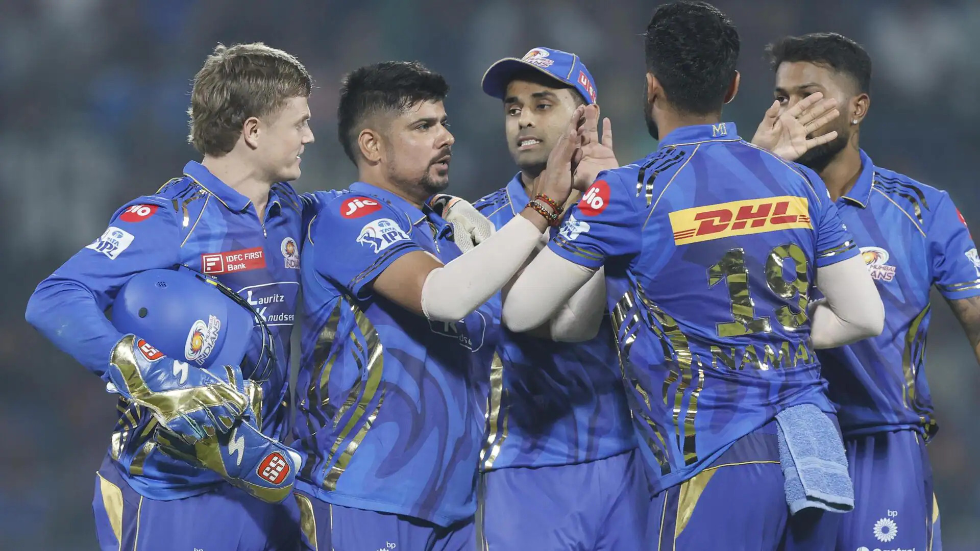 मुंबई को मैच जिताने वाले कर्ण शर्मा ने दिल छू लेने वाली बात कही - मैं अपनी बेटी के लिए… 