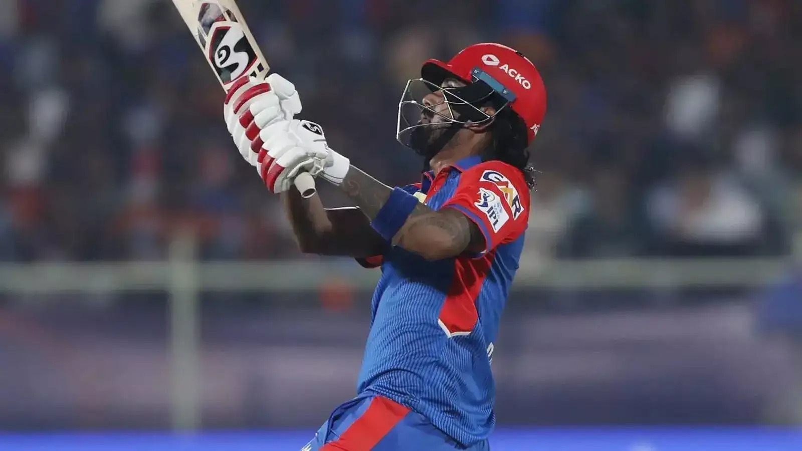 IPL 2025: तुषार देशपांडे को केएल राहुल ने करारा छक्का लगाया, वायरल वीडियो देखें 