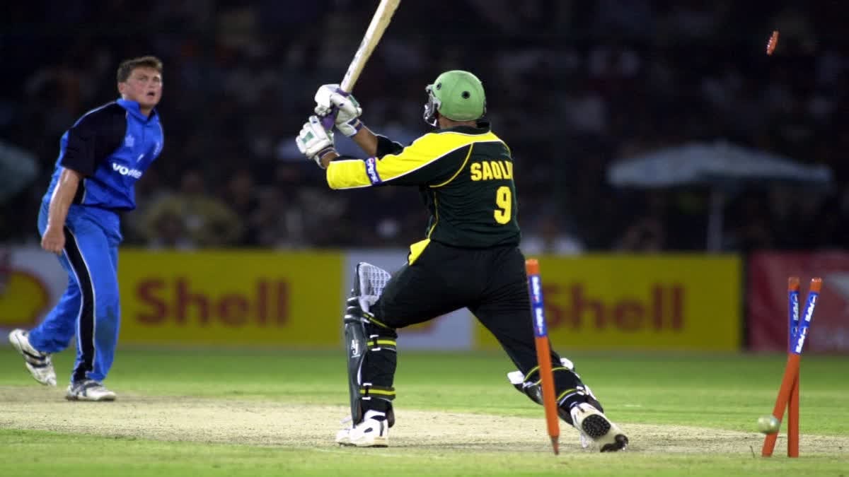 OMG! क्रिकेट जगत में गजब का कारनामा हुआ, इंग्लैंड की ये टीम सिर्फ 2 रन पर ऑलआउट हुई