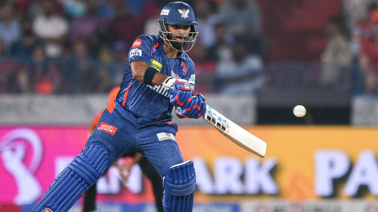 ये पांच खिलाड़ी आईपीएल 2025 के "सिक्सर किंग" हैं, नंबर 1 और 2 के बीच  इतने छक्के का अंतर है