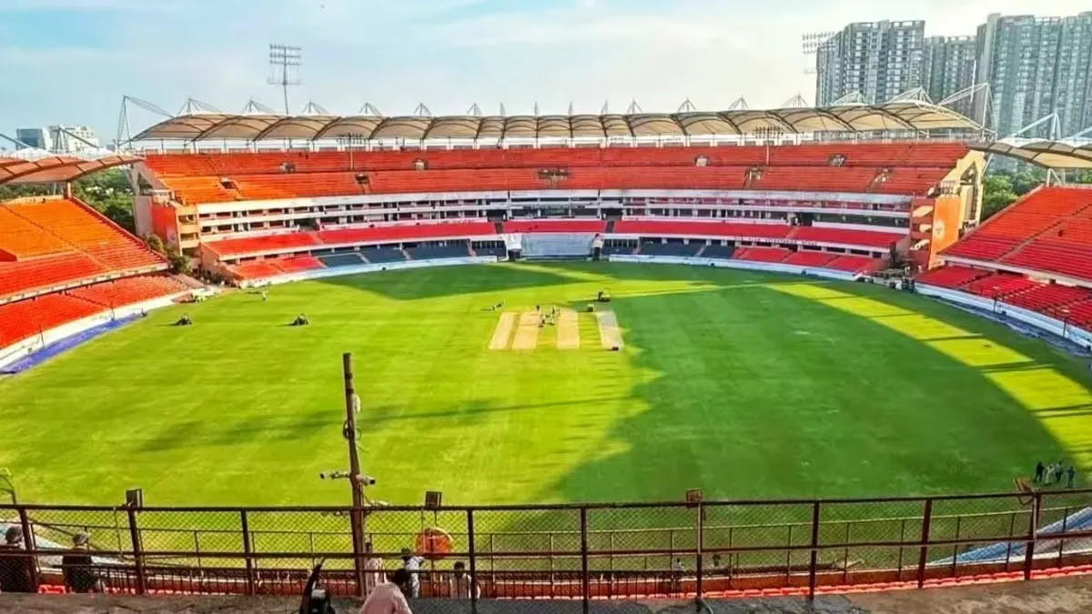 IPL 2025: राजीव गांधी स्टेडियम की पिच का मिजाज एसआरएच बनाम केकेआर मैच के दौरान कैसा रहेगा, ये रिपोर्ट पढ़ें