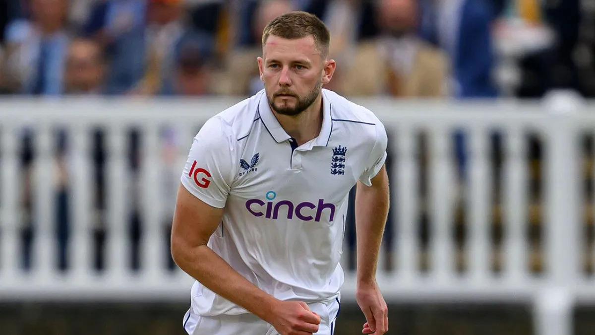 इंग्लैंड को इंडिया के खिलाफ 5 मैच की टेस्ट सीरीज से पहले तगड़ा झटका लगा, यह घातक तेज गेंदबाज बाहर हुआ