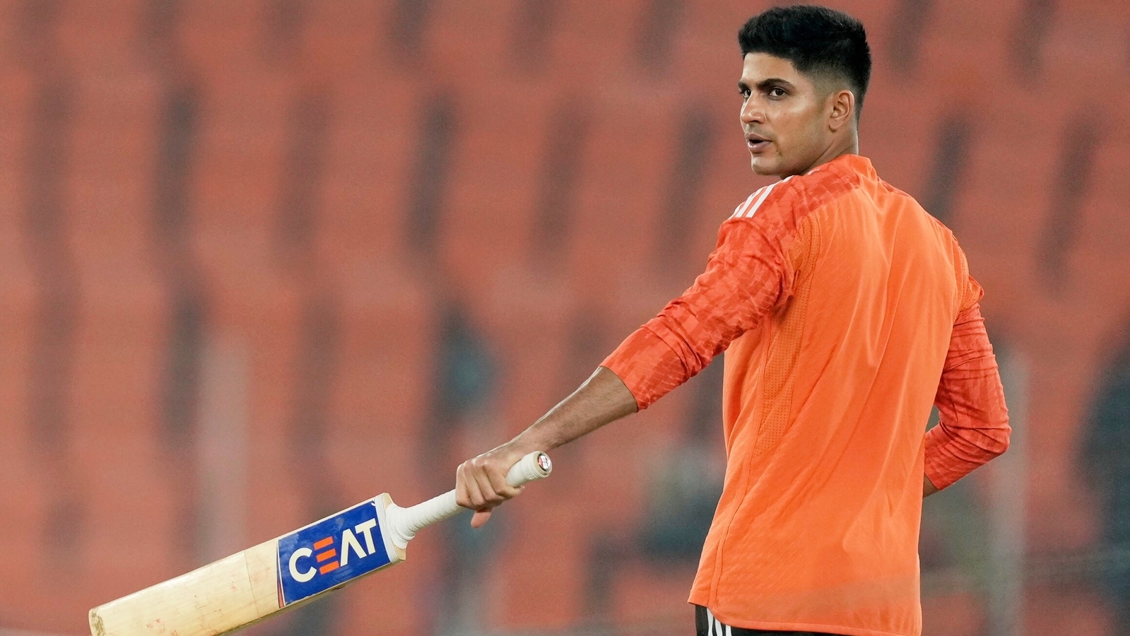 IPL 2025: GT के कप्तान शुभमन गिल ने अभ्यास शुरू किया, वीडियो सोशल मीडिया पर जमकर वायरल हो रहा है