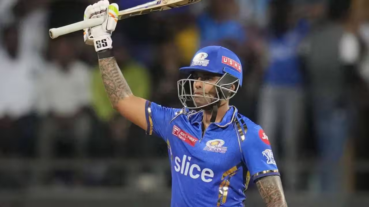 सूर्यकुमार यादव ने टी20 क्रिकेट में टेम्बा बावुमा को पछाड़ ऐसा कारनामा किया