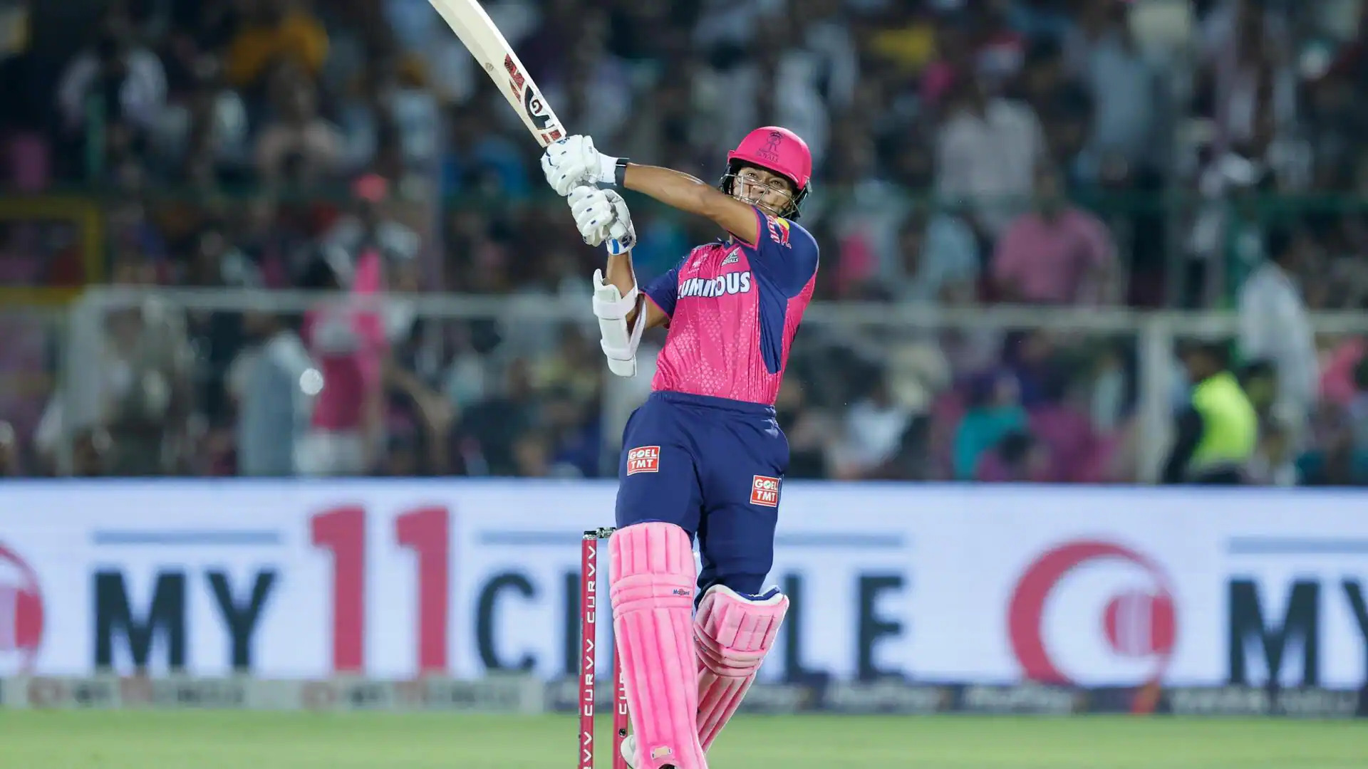 यहां मुंबई इंडियंस के खिलाफ यशस्वी जायसवाल के आईपीएल में आंकड़ों के बारे में जाने 