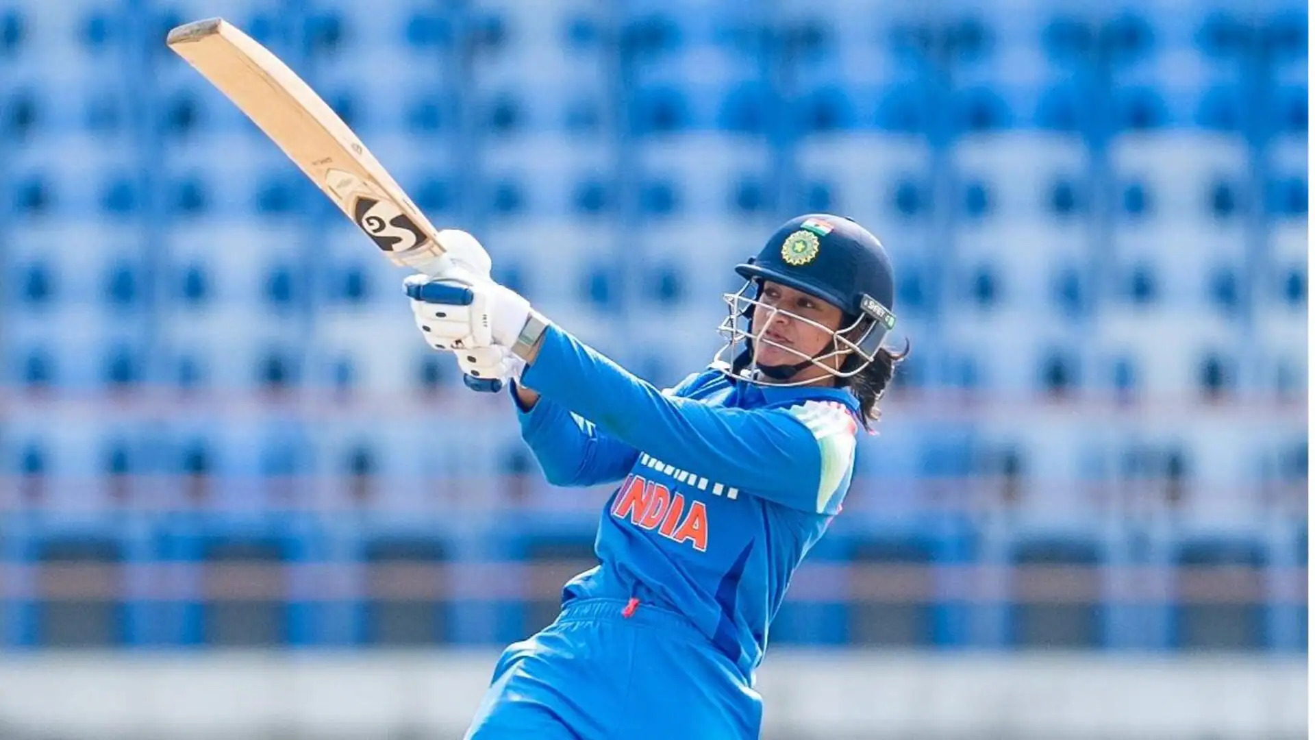 स्मृति मंधाना कितनी अमीर है, उनकी कमाई, सैलरी, कार कलेक्शन के बारे में जानें