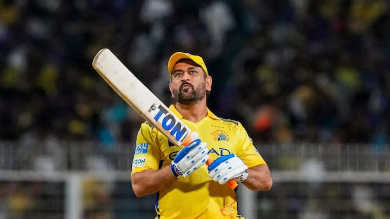 पूर्व भारतीय खिलाड़ी ने बड़ा बयान दिया - “धोनी को अब आईपीएल से रिटायरमेंट…”