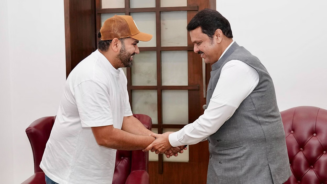 रोहित शर्मा महाराष्ट्र के CM से मिले, देवेंद्र फडणवीस बोले- “Next Chapter के लिए…”