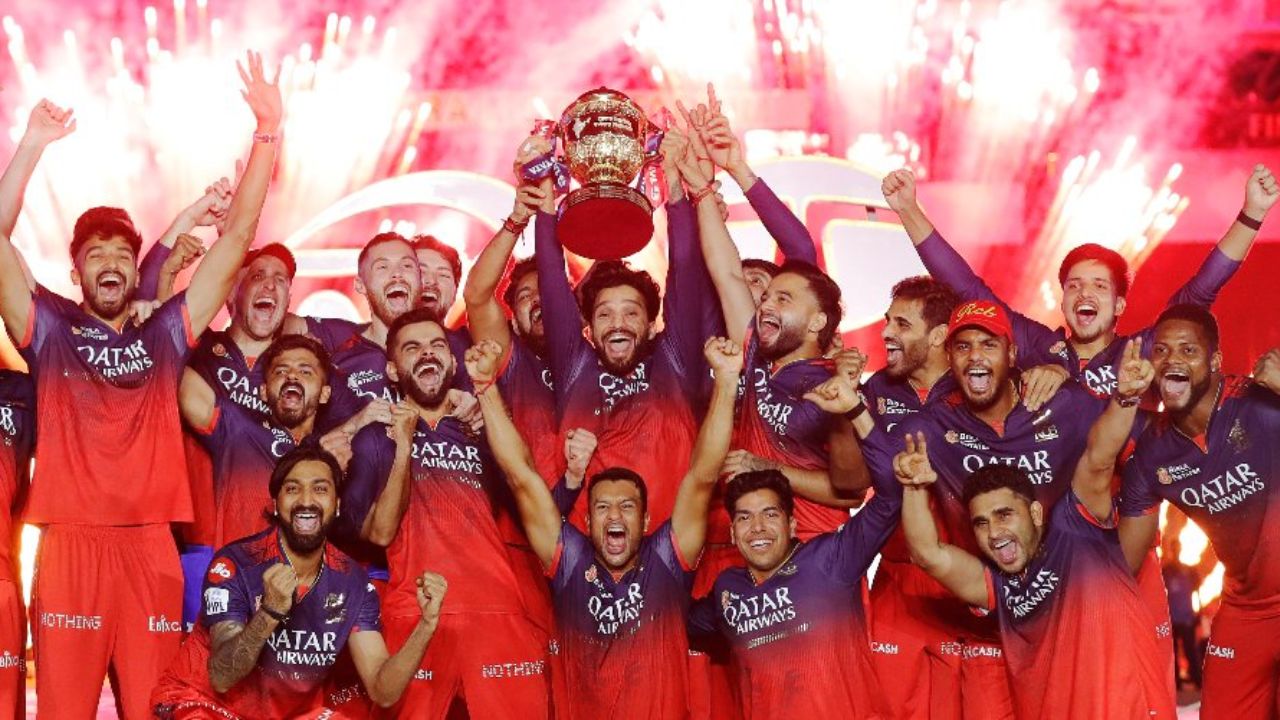 आईपीएल 2025: प्राइज मनी में चैंपियन RCB को इतने करोड़ मिले, यहां Award-Winners की पूरी सूची देखें