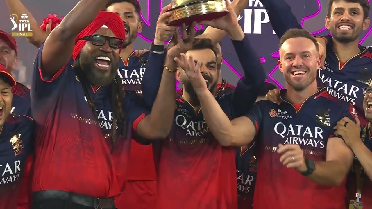 आईपीएल 2025: विराट कोहली ने एबी डिविलियर्स और क्रिस गेल को प्रसिद्ध 'ई साला कप नामदु' मंत्र सिखाया