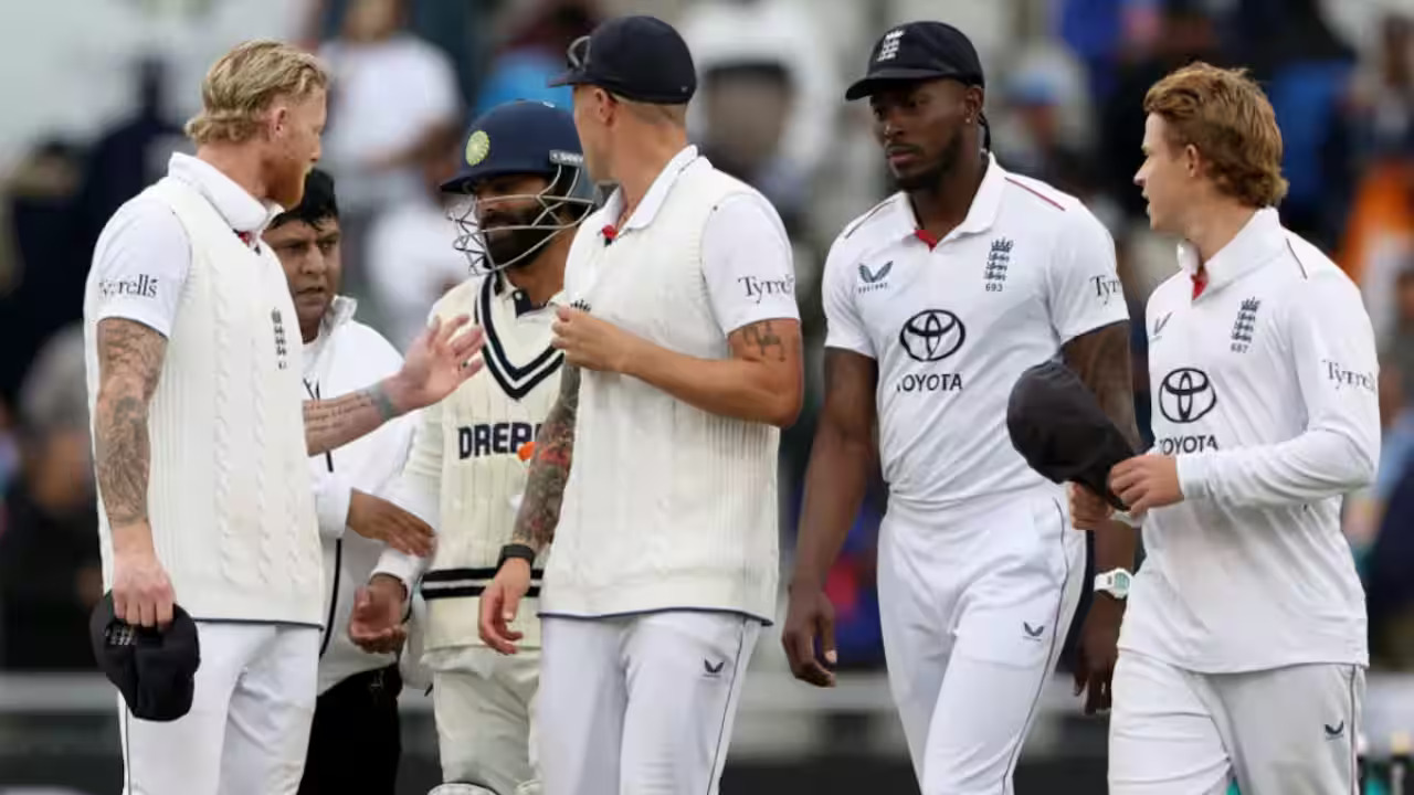 ENG vs IND 2025: स्टोक्स ने भारतीय बल्लेबाजों से हाथ मिलाए बिना ही मैदान छोड़ दिया