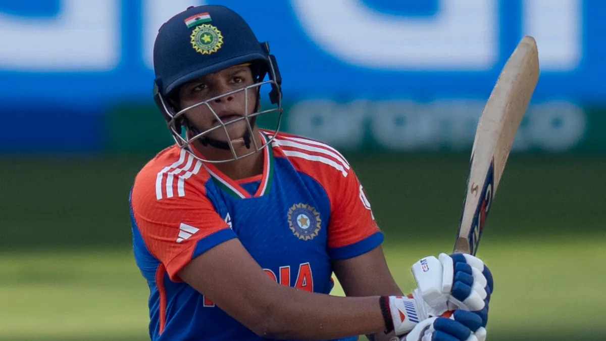 शेफाली वर्मा क्या वनडे विश्व कप की दौड़ में हैं? हेड कोच अमोल मजूमदार ने बड़ा खुलासा किया 