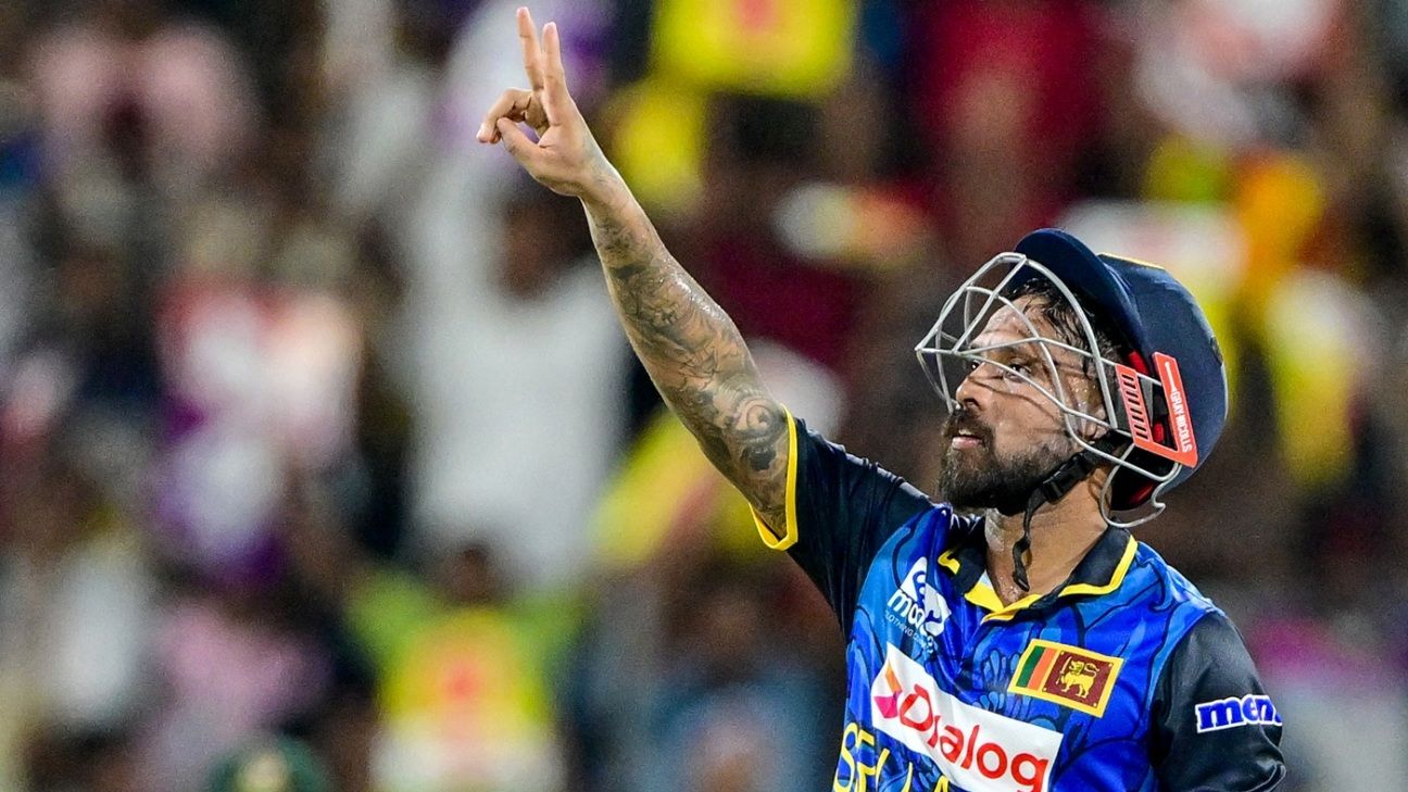 श्रीलंका के बल्लेबाजी कोच थिलिना कंडम्बी ने कहा - कुसल को अच्छी शुरुआत को शतक में बदलने की जरूरत है