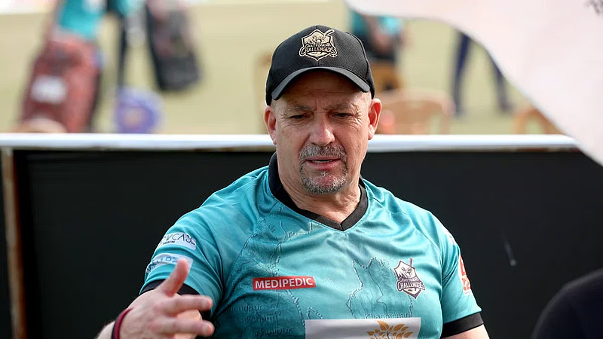 एशिया कप 2025: बांग्लादेश ने जूलियन वुड को पावर-हिटिंग कोच नियुक्त किया