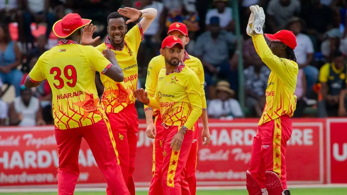 जिम्बाब्वे द्वारा त्रिकोणीय श्रृंखला के लिए टी20 टीम की घोषणा के बाद रिचर्ड नगारवा की वापसी हुई