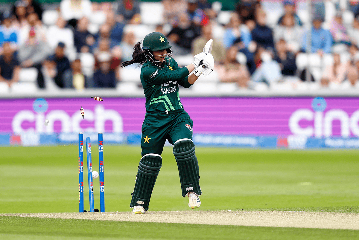 IRE W vs PAK W 2025: चोटिल सदफ शमास बाहर हुई, पाकिस्तान ने प्रतिस्थापन की घोषणा की