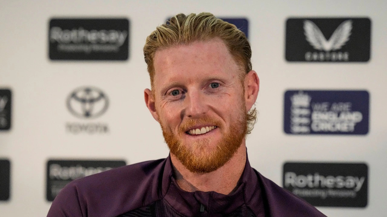 ENG vs IND 2025: आर अश्विन ने चोट के कारण सब्स्टीट्यूट को मजाक बताने पर बेन स्टोक्स की आलोचना की - 'बोलने से पहले सोचो, कर्म तुरंत मिलता है'