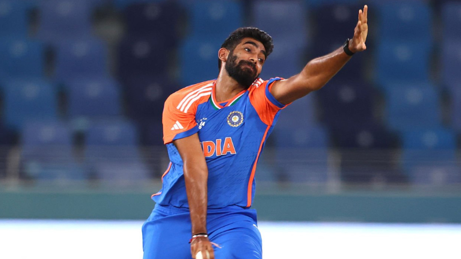 जसप्रीत बुमराह एशिया कप में 'असाधारण रूप से कठिन काम' कर रहे हैं