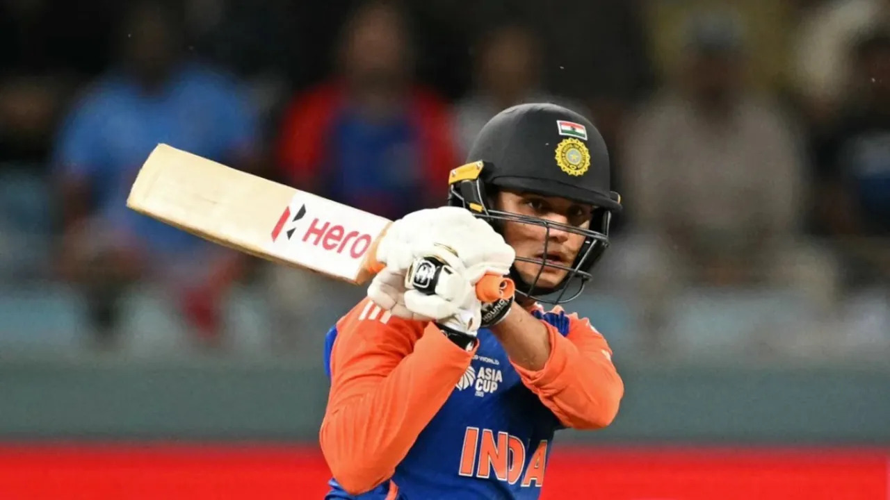 Asia Cup 2025: अभिषेक शर्मा ने अर्धशतक से रचा इतिहास