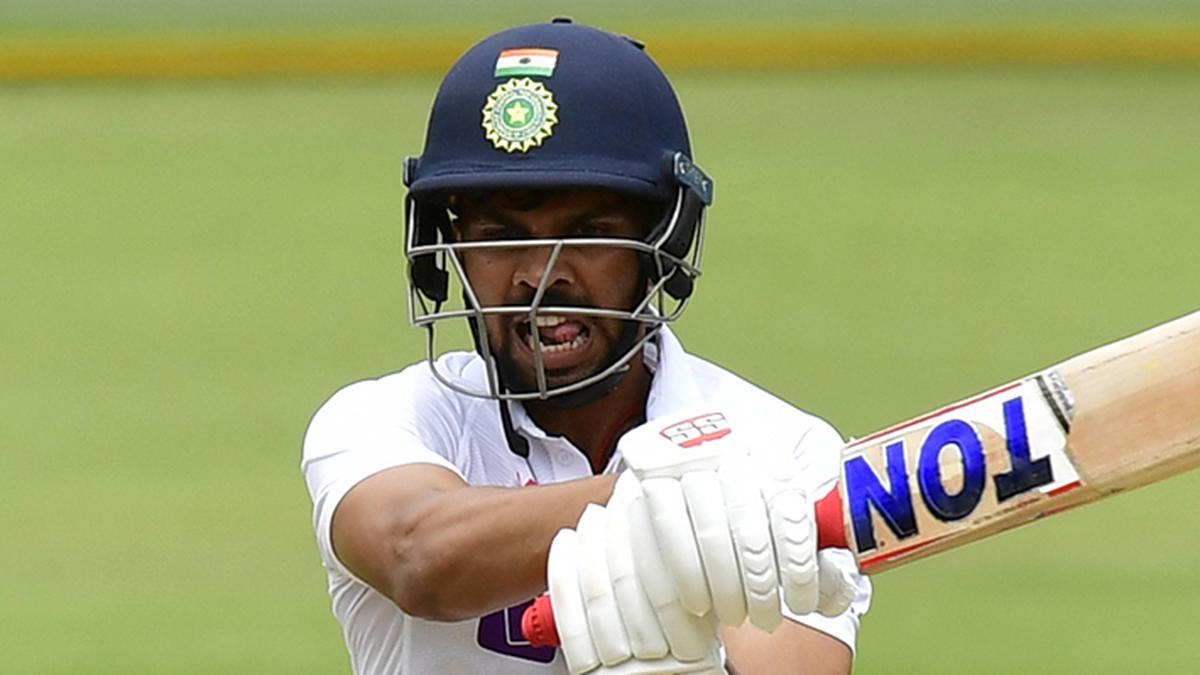 Duleep Trophy 2025: रुतुराज गायकवाड़ ने धमाकेदार शतक जड़ा, भारतीय टीम का दरवाजा खटखटाया