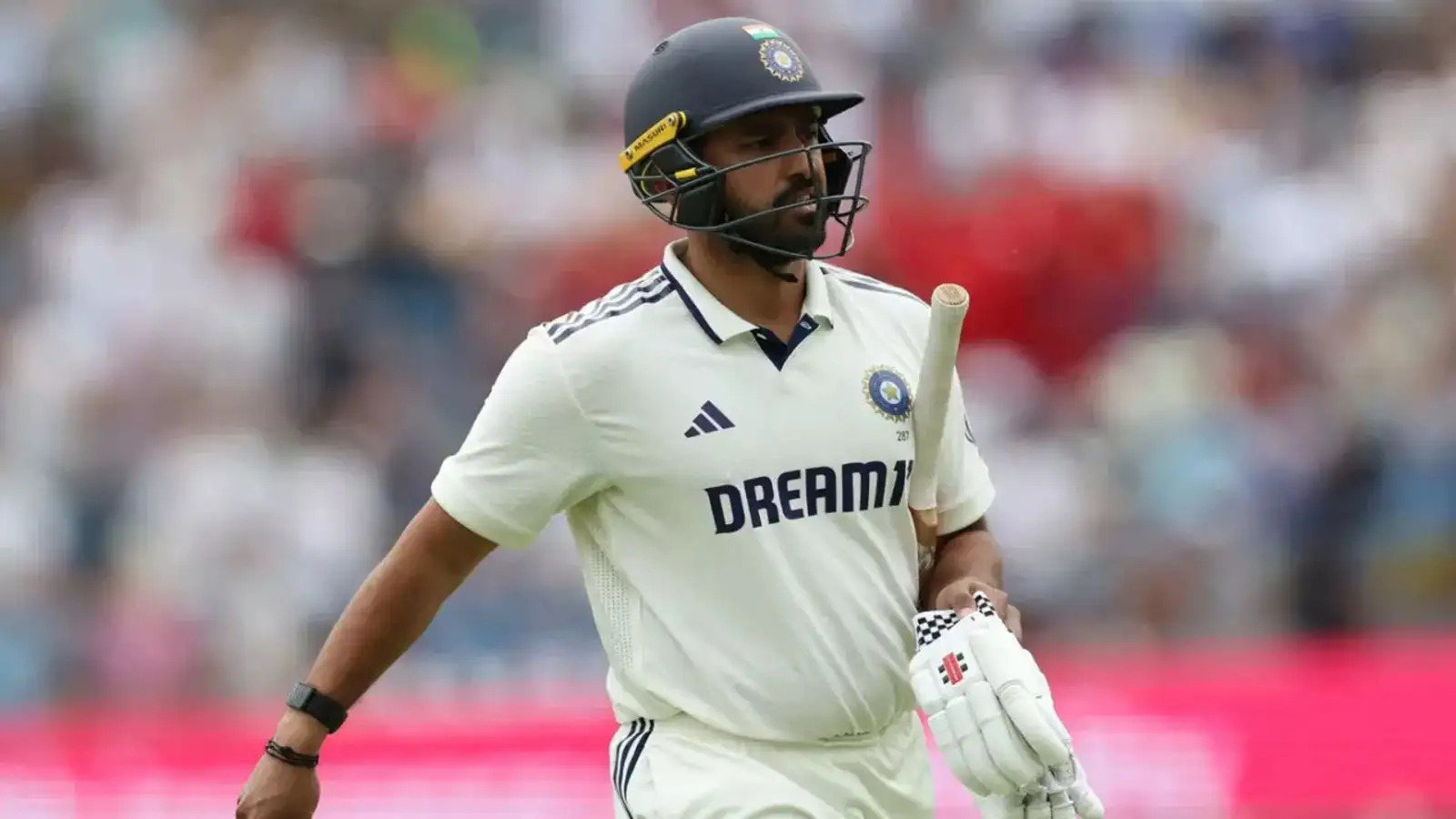 पूर्व भारतीय क्रिकेटर ने करुण नायर को भारतीय टेस्ट टीम से बाहर किए जाने पर कहा - 'उन्होंने अच्छा प्रदर्शन नहीं किया, इसलिए हम आगे बढ़ गए'